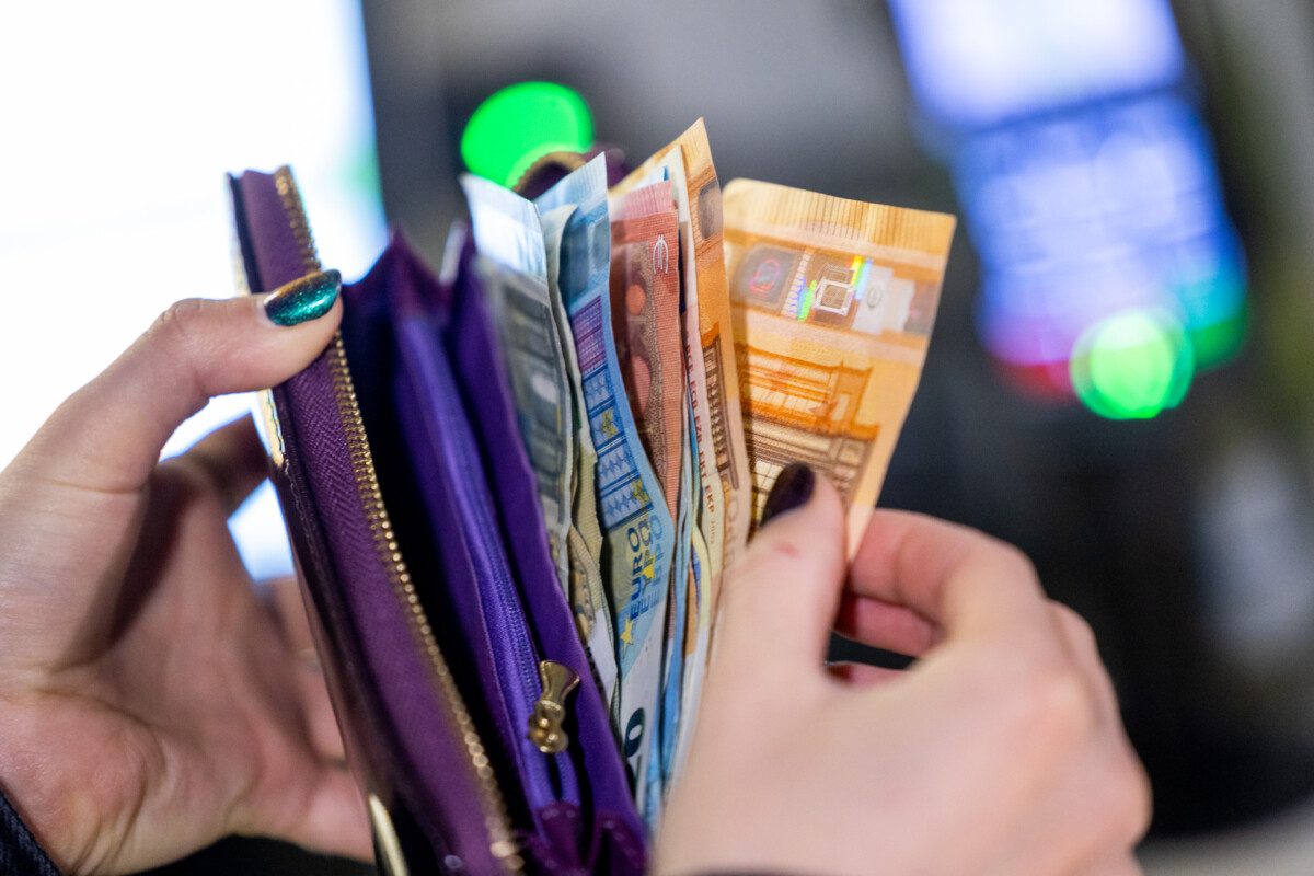 Svarbus banko pranešimas: negalėsite pasinaudoti šiomis paslaugomis, pasitikrinkite dabar