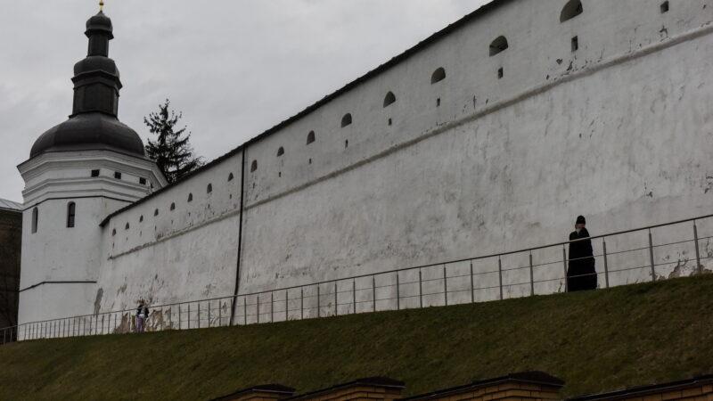 Naktinė Rusijos ataka: apgadintas UNESCO saugomas Kyjivo Pečorų vienuolynas