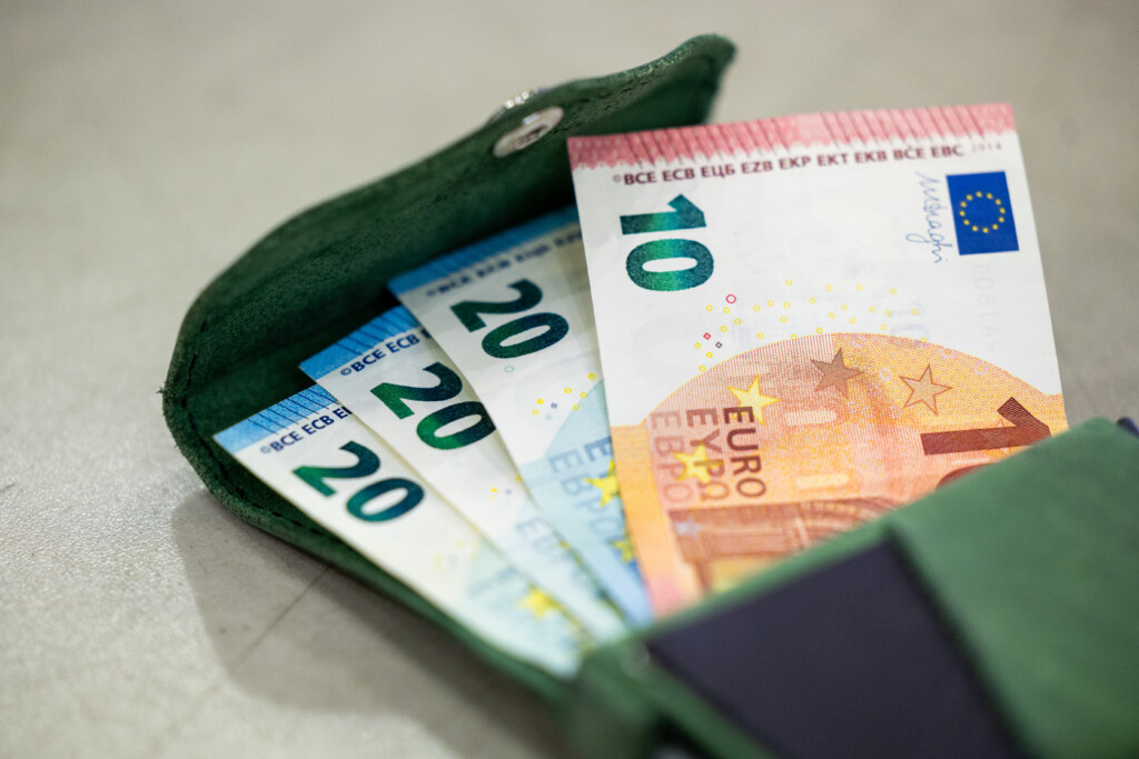 Pinigai. ELTA / Žygimantas Gedvila nuotr.