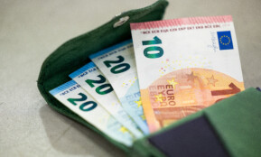 Pinigai. ELTA / Žygimantas Gedvila nuotr.