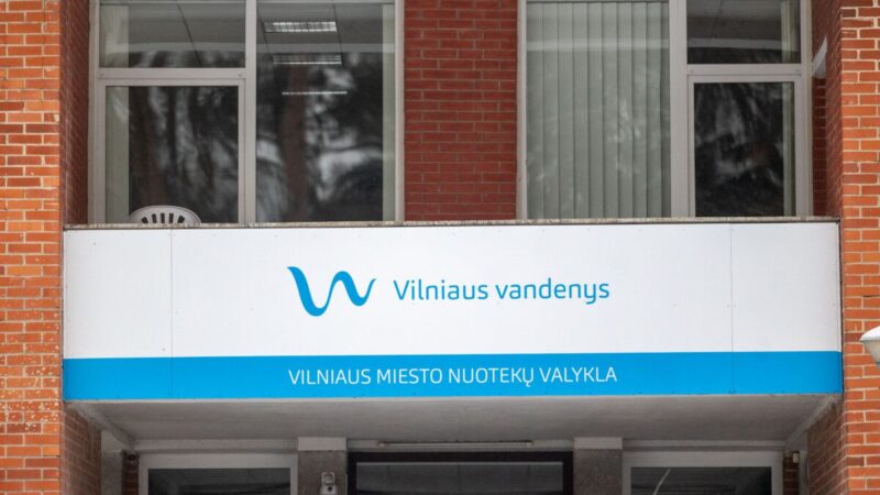 Įspėja visus šalies gyventojus: užsitęsę šalčiai kelia pavojų užšalti vidaus vamzdynams