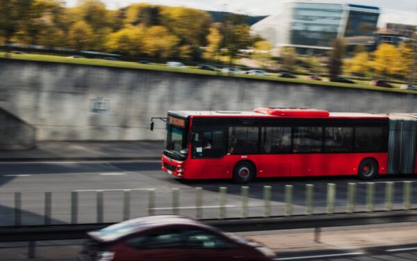 Metro vietoj tramvajaus: siūlo jungti „Rail Baltica“ su požeminiu Vilniaus transportu ir slėptuvėmis