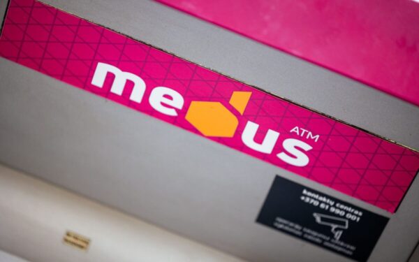 Strigs atsiskaitymai ir bankomatų veikla, bankas išplatino svarbų pranešimą klientams