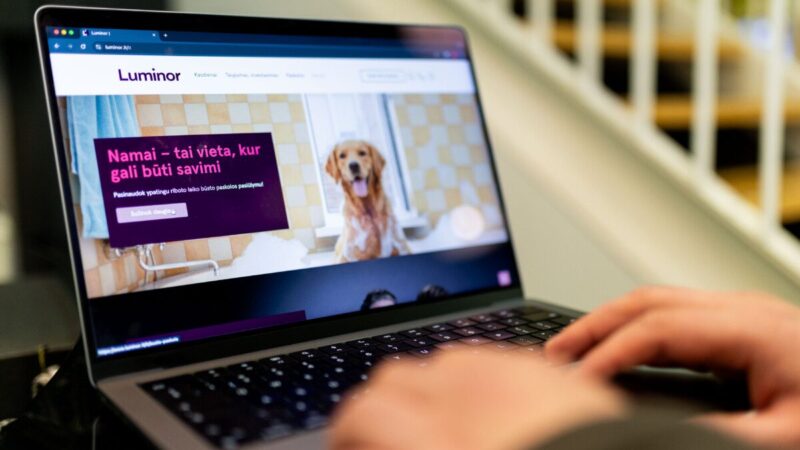 Reaguoti privalo visi banko klientai: įsigalioja svarbūs pasikeitimai, nebeliks šios paslaugos
