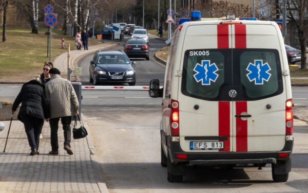 Vilniuje automobilis sužalojo per pėsčiųjų perėją ėjusias moteris
