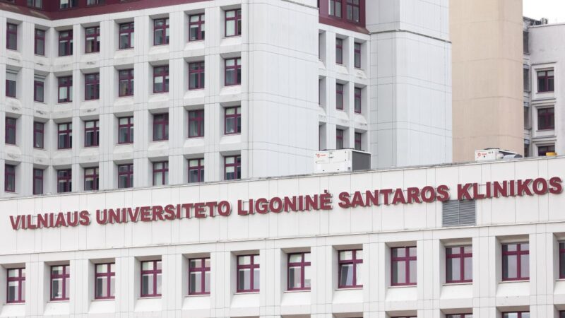 Santaros klinikos aiškina, kodėl terapijos skyriuose beveik neliko laisvų lovų