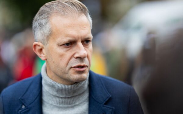 Taškas padėtas be paaiškinimų? LAT atsisakė nagrinėti skundus Tapino ir Orlausko byloje