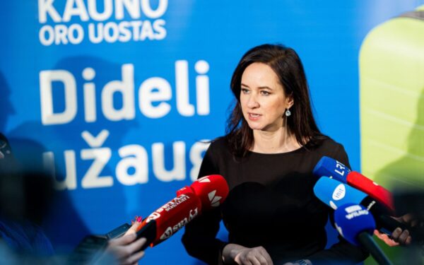 Darbuotojai išeina vienas po kito, bet sakoma, kad viskas normalu: kas iš tikrųjų vyksta ministerijoms pavaldžiose įstaigose