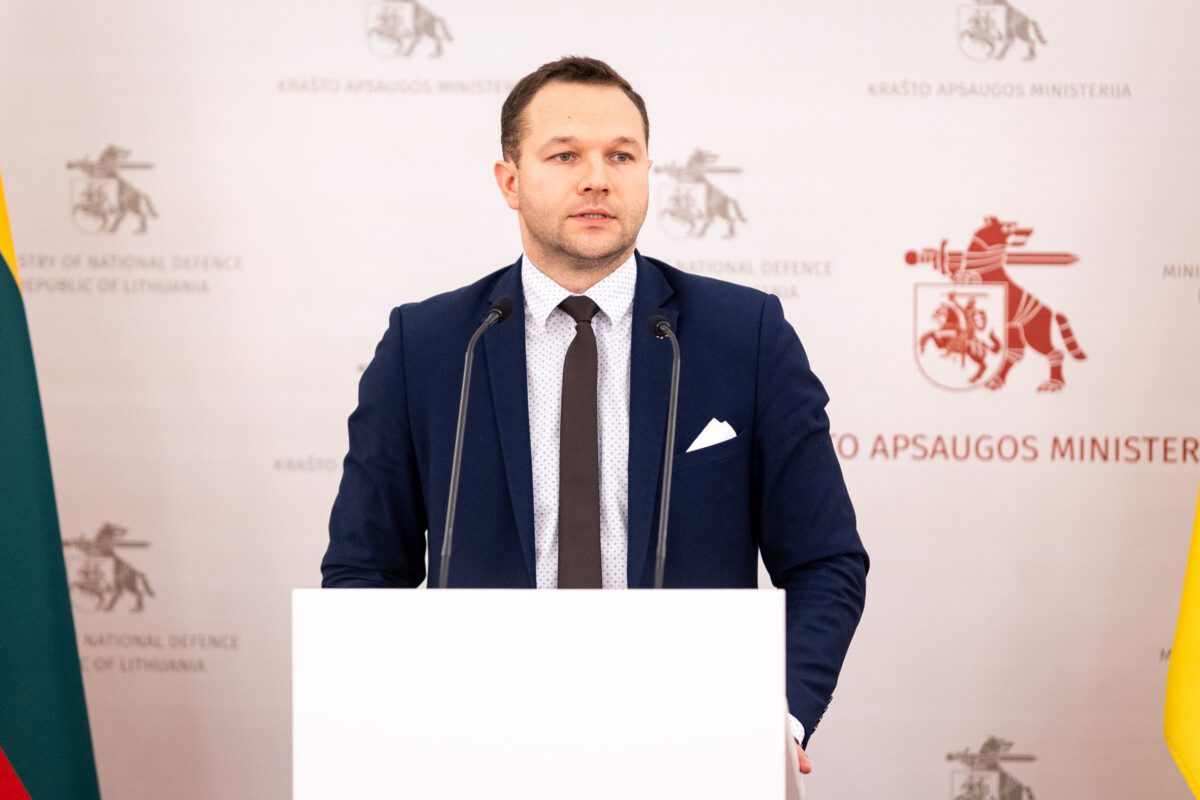 EIM vadovas atskleidė planus: svarstomas priemonės kovoti su balionais įsigijimas