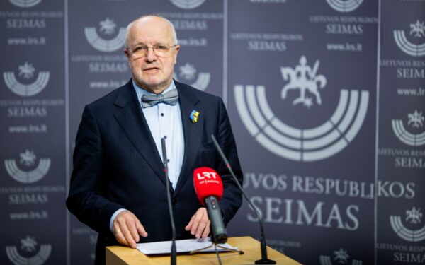 Baudos platformoms ir amžiaus patikra: ar Lietuva seks griežčiausiu keliu?