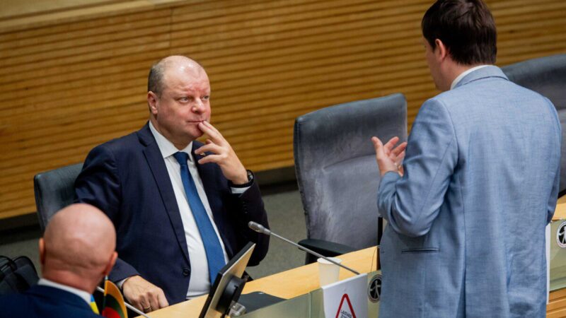Šeima įtraukta į politinę kovą: Skvernelis kalba apie ribas, kurios, anot jo, jau peržengtos