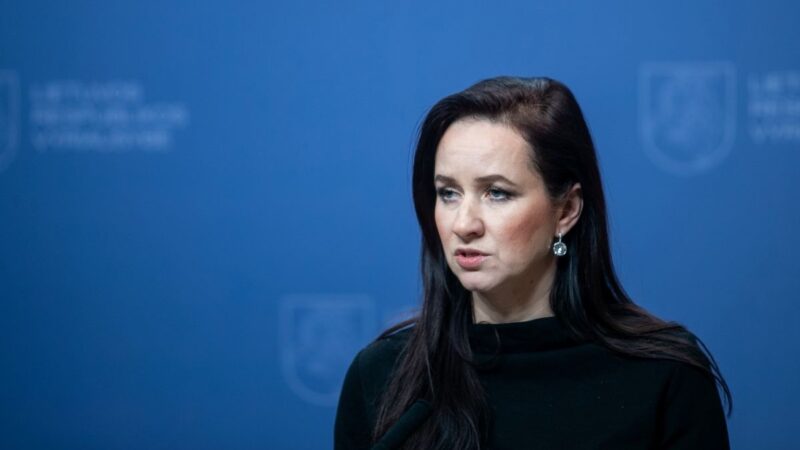 Premjerės elgesys šv. Mišiose sukėlė klausimų: štai kaip ji tai aiškina