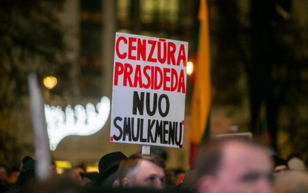 LRT pateikė aiškų atsakymą valdžiai: pasakė, kiek kainavo protesto akcija „Šalin rankas“