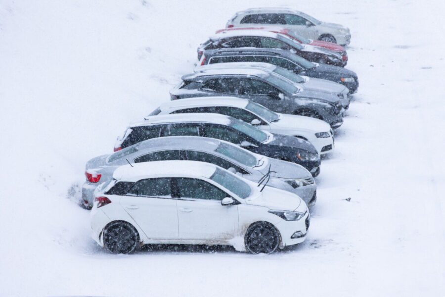 Automobilių eksperto įspėjimas vairuotojams: nevažiuokite, kol nepamatėte šio vieno ženkliuko