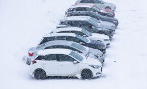 Vilniuje tęsiasi stiprus snygis. ELTA / Dainius Labutis nuotr.