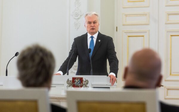 Nausėda siūlo riboti kainas, bet kyla klausimas: ar tai pagalba žmonėms, ar pavojingas eksperimentas?