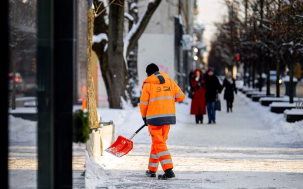 Šaltis dar nesitraukia, sinoptikė įspėja, kiek ilgai teks kentėti žiemiškus orus