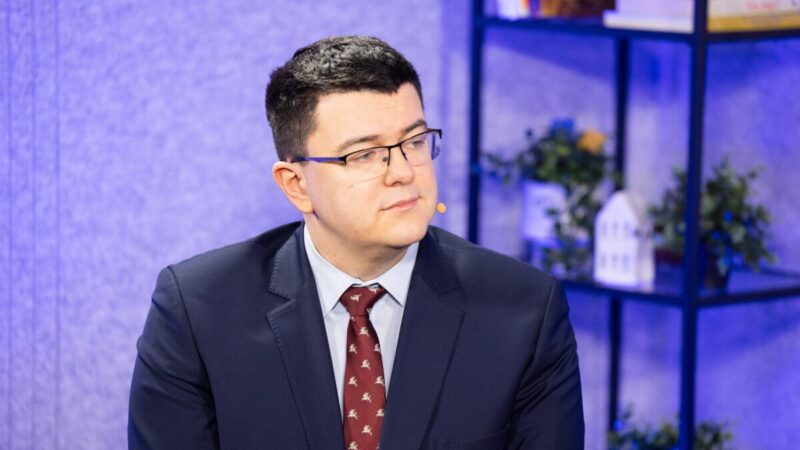 Vytautas Sinica siūlo dekriminalizuoti neapykantos kalbą, bausmės tik už smurto kurstymą