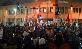 Trumpas dėl protestų Minesotoje grasina pasitelkti Sukilimo įstatymą. EPA-ELTA