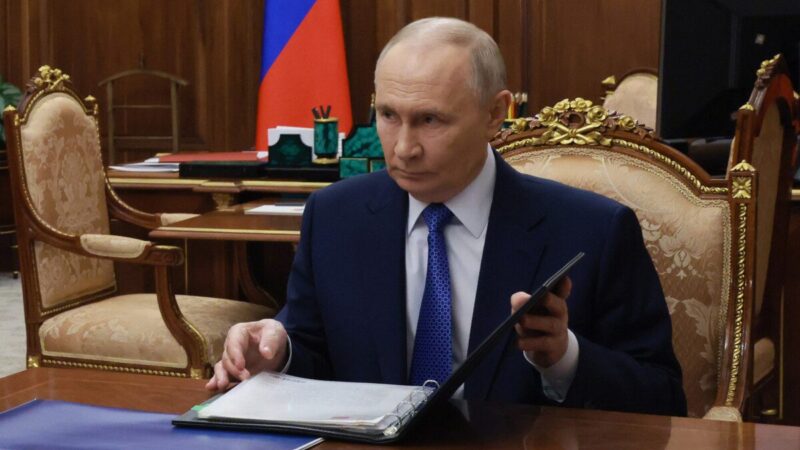 Arktis tampa geopolitinės kovos erdve? Jungtinė Karalystė reaguoja į Rusijos keliamą grėsmę