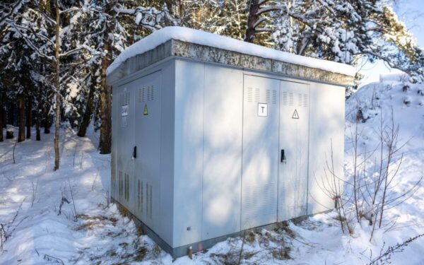 Elektrifikacijos žingsnis: miškingose teritorijose ketina nutiesti 700 km požeminių elektros kabelių