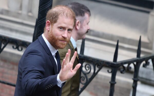 Princas Harry vėl stoja į kovą: prasidėjo skandalingas teismo procesas prieš „Daily Mail“ leidėjus
