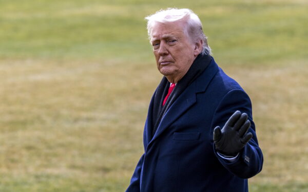 Tragiški įvykiai JAV verčia reaguoti: Trumpas užsimena apie galimus pokyčius, kurie palies daugelį