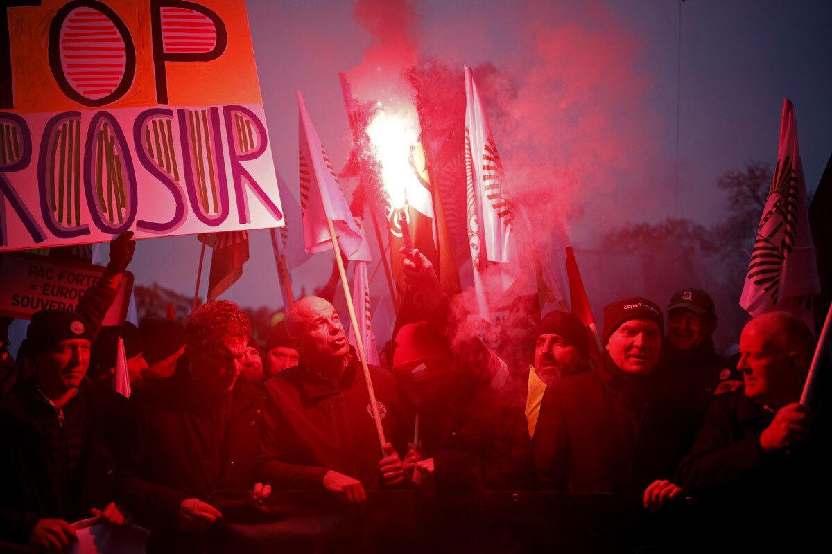 Strasbūre vyksta ūkininkų protestas prieš laisvosios prekybos susitarimą su „Mercosur“ šalimis