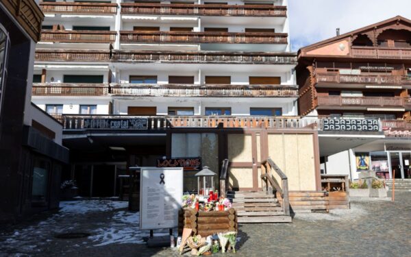 Tragedija Šveicarijoje peraugo į diplomatinę krizę