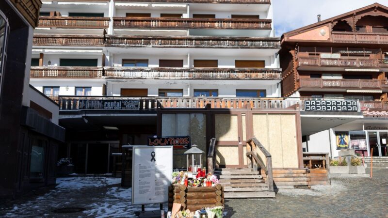 Tragedija Šveicarijoje peraugo į diplomatinę krizę