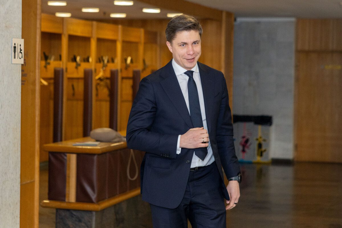 Politinė pozicija aiški, bet ne visiems suprantama: kodėl atsisakoma kelti Landsbergio statuso temą iš naujo?