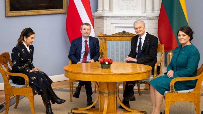 Karališkas vizitas Vilniuje: Danijos monarchai atvyko į Prezidentūrą
