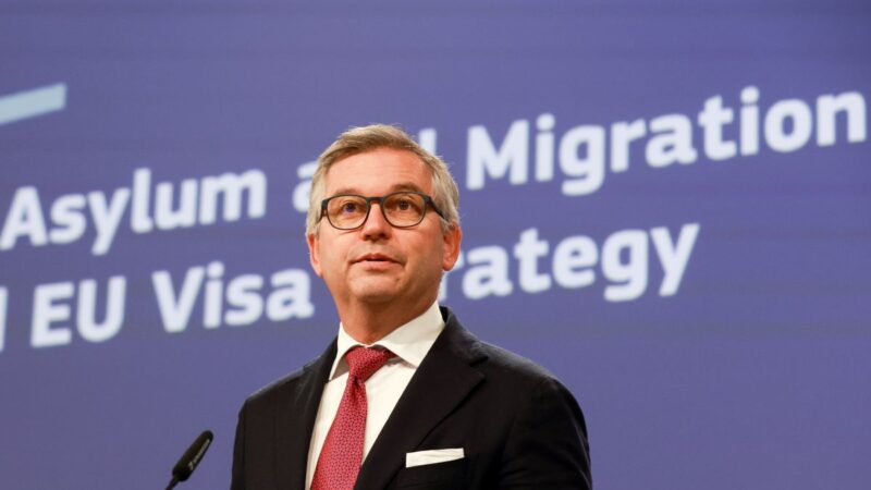 ES migracijos komisaras: dar per anksti grąžinti sirų pabėgėlius