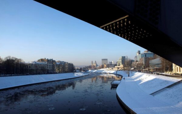 Įspėjimai vis garsesni: atšilus orams didėja potvynių grėsmė, tarnybos ruošiasi blogiausiam