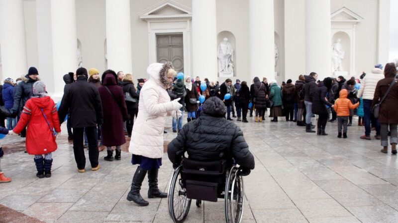 Asmeninė pagalba Lietuvoje: kiek žmonių su negalia ja pasinaudojo per metus