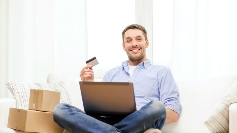 Paaiškėjo, kurios Lietuvos elektroninės prekybos svetainės pernai buvo lankomiausios