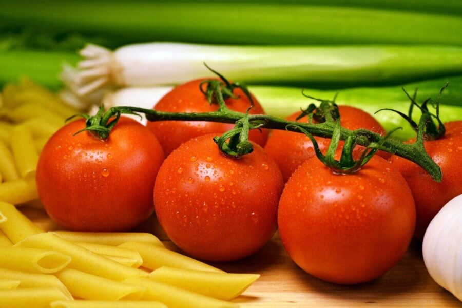 tomatoes, pasta, food, ingredients, red tomatoes, fruits, dew, dewdrops, wet, healthy, organic, natural, fresh, diet, cooking, tomatoes, tomatoes, pasta, cooking, cooking, cooking, cooking, cooking