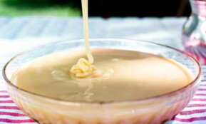 milkmaid, sweetened condensed milk, sugar milk, cream, shell, glass bowl, tough, thick, viscous, flow, beam, milky, ingredient, food, to bake, baking ingredient, yummy, milkmaid, milkmaid, thick, thick, thick, thick, thick, viscous, viscous, viscous, viscous