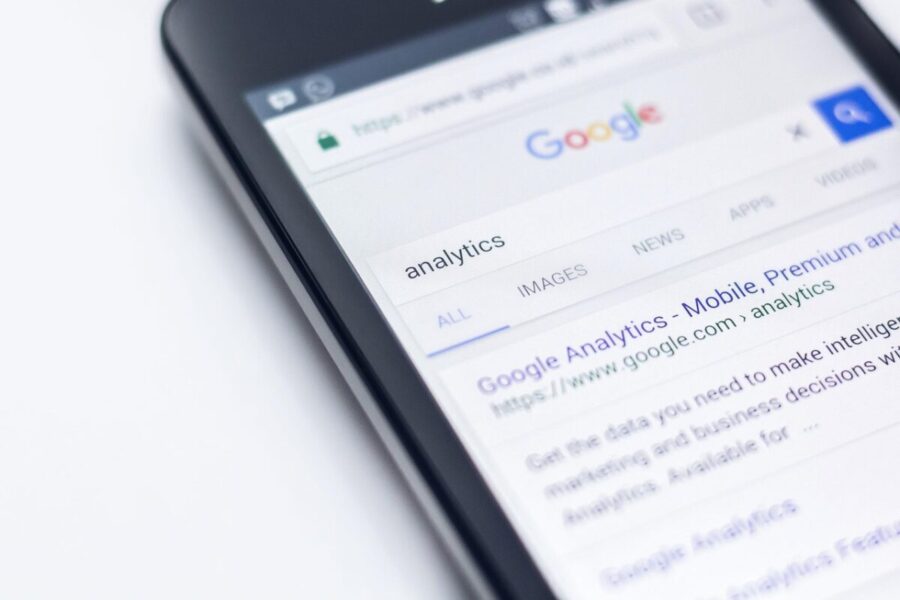 „Google“ koreguoja informaciją apie „Search Live“: funkcija dar nėra pasiekiama visame pasaulyje