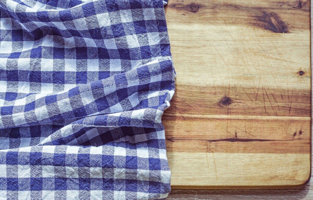 tablecloth, kitchen, wallpaper hd, towel, picnic, background, mac wallpaper, cool backgrounds, hd wallpaper, 4k wallpaper, 4k wallpaper 1920x1080, full hd wallpaper, laptop wallpaper, backdrop, wood, windows wallpaper, wallpaper 4k, desktop backgrounds, plank, wooden, beautiful wallpaper, vintage, free background, free wallpaper, cutting board