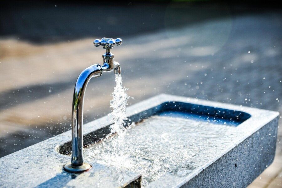 faucet, sink, tap, nature, tap water, flow, flowing water, fresh water, clean water, wet, splashing, splash, water, fountain, water fountain
