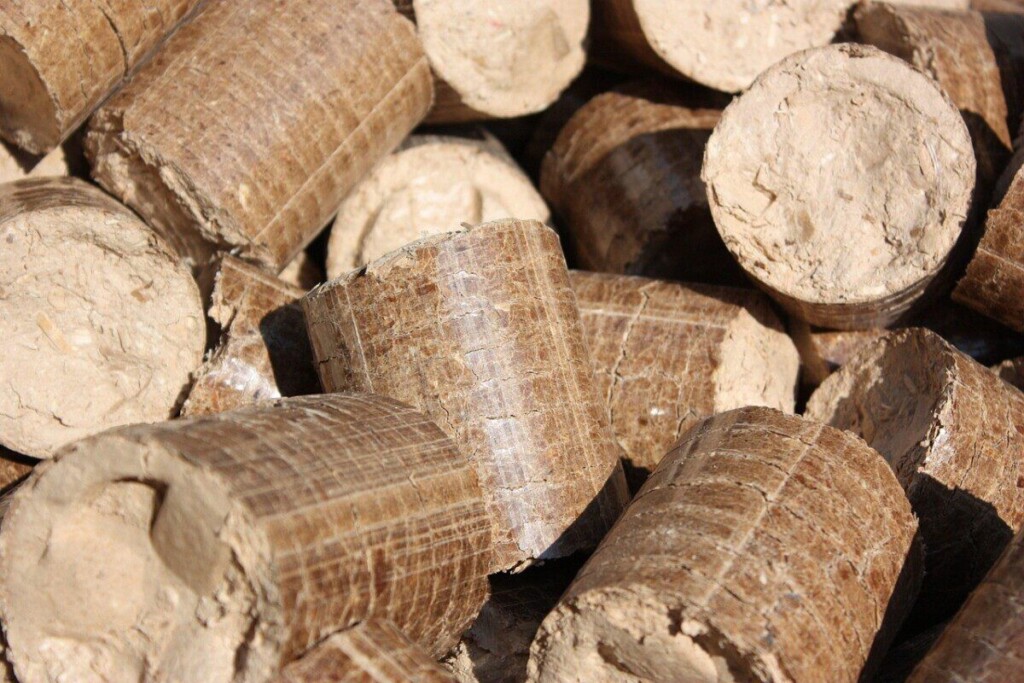 briquettes, pellets, wood, firewood, heat, fire, trees, nature, burn, log, wood supply, heap, detail photo