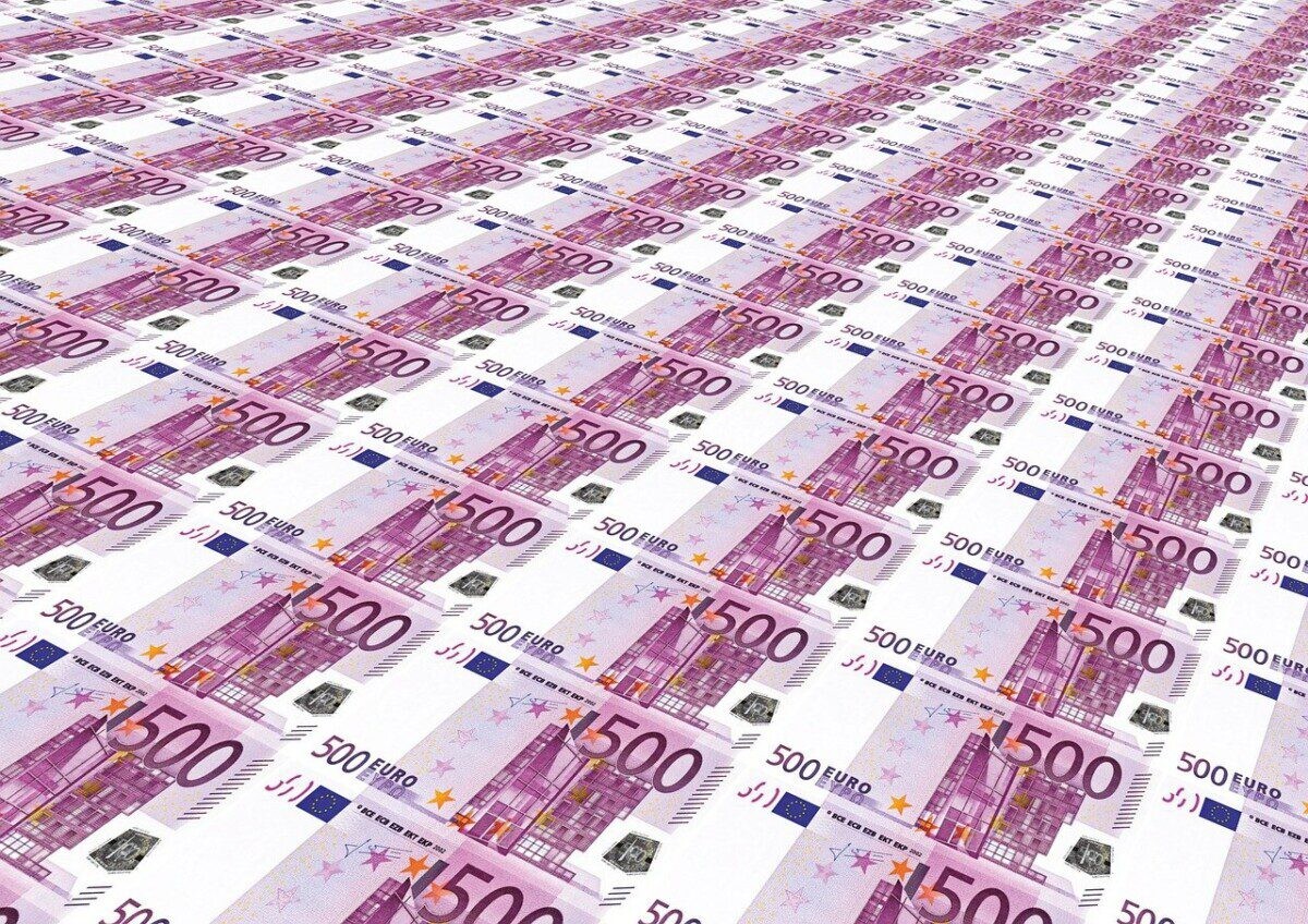 glut of money, 500 euro, euro, stack, money, currency, euro sign, dollar bill, banknotes, paper money, finance, worth, pay, seem, lots, euro, money, money, money, money, money