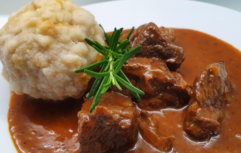 goulash, wiener saft goulash, juice goulash, gulyás, dumplings, bread dumplings, goulash, goulash, goulash, goulash, goulash