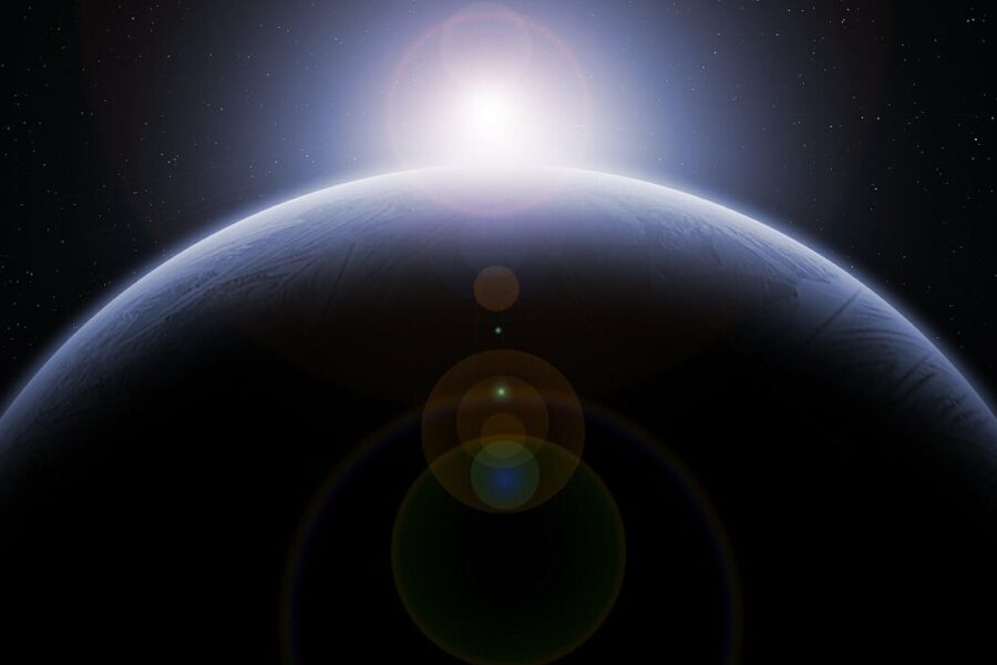 Kosmoso paradoksas: tyrimas atskleidė, kodėl daugiau mažų palydovų gali būti saugiau nei keli dideli