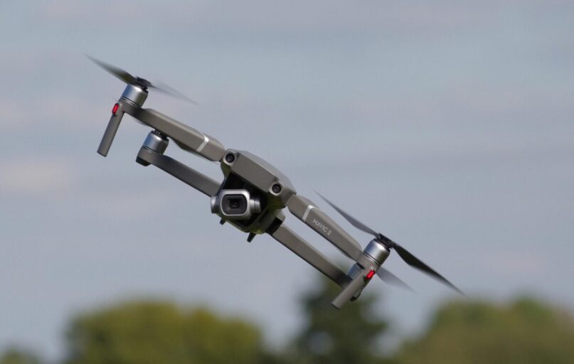 mavic 2, drone, dynamic, action, bokeh, blurred, technology, mavic, dji, tilt, sharp turn, nature, alster meadow, meadow, landscape, drone, drone, drone, drone, drone