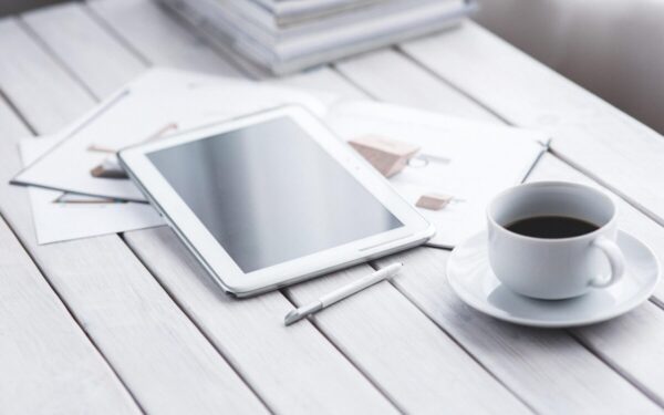 „Galaxy S27 Ultra“ funkcijos svarbiau nei dizainas: „Samsung“ atsisako rizikingo eksperimento