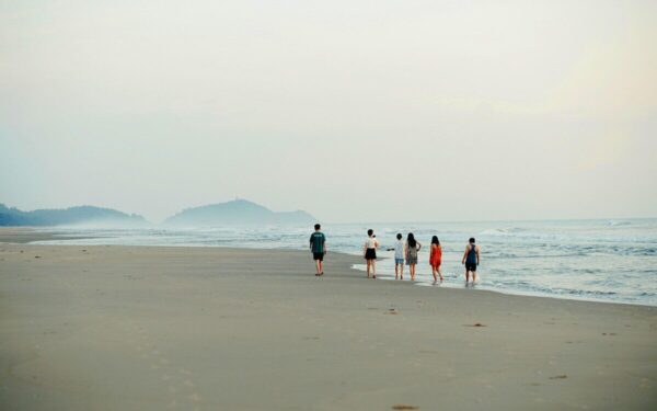 Ne priešai, o buvę artimi draugai skaudina labiausiai: netikėta pamoka apie nutrūkusias draugystes