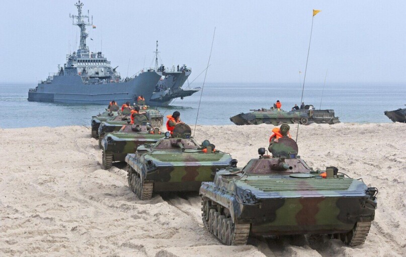 traverse, the military, bwp, landing party, exercises, the army, military, soldiers, wicko training ground, casually, the coast, the baltic sea, the coast of the baltic sea, poland, sandy beach, soldiers, poland, poland, poland, poland, poland