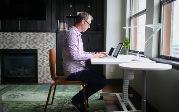 Ką rinksitės jūs? Viena sėdima veikla susijusi su demencija, kita – su geresne atmintimi